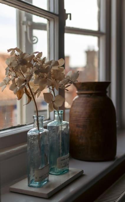 Sarah'S - A Townhouse Apartment In Georgian Holt Holt  Bagian luar foto