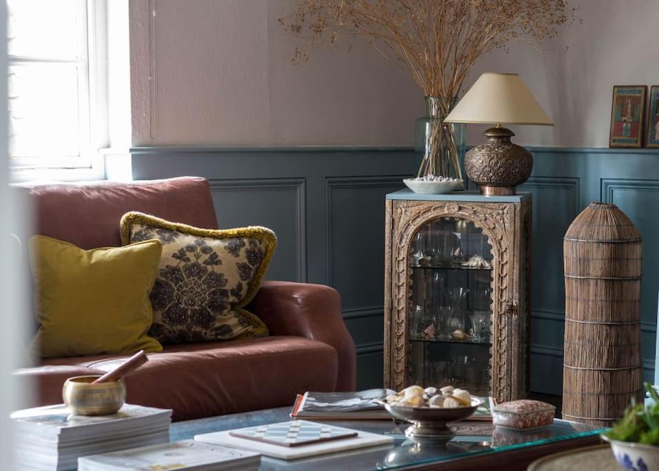 Sarah'S - A Townhouse Apartment In Georgian Holt Holt  Bagian luar foto